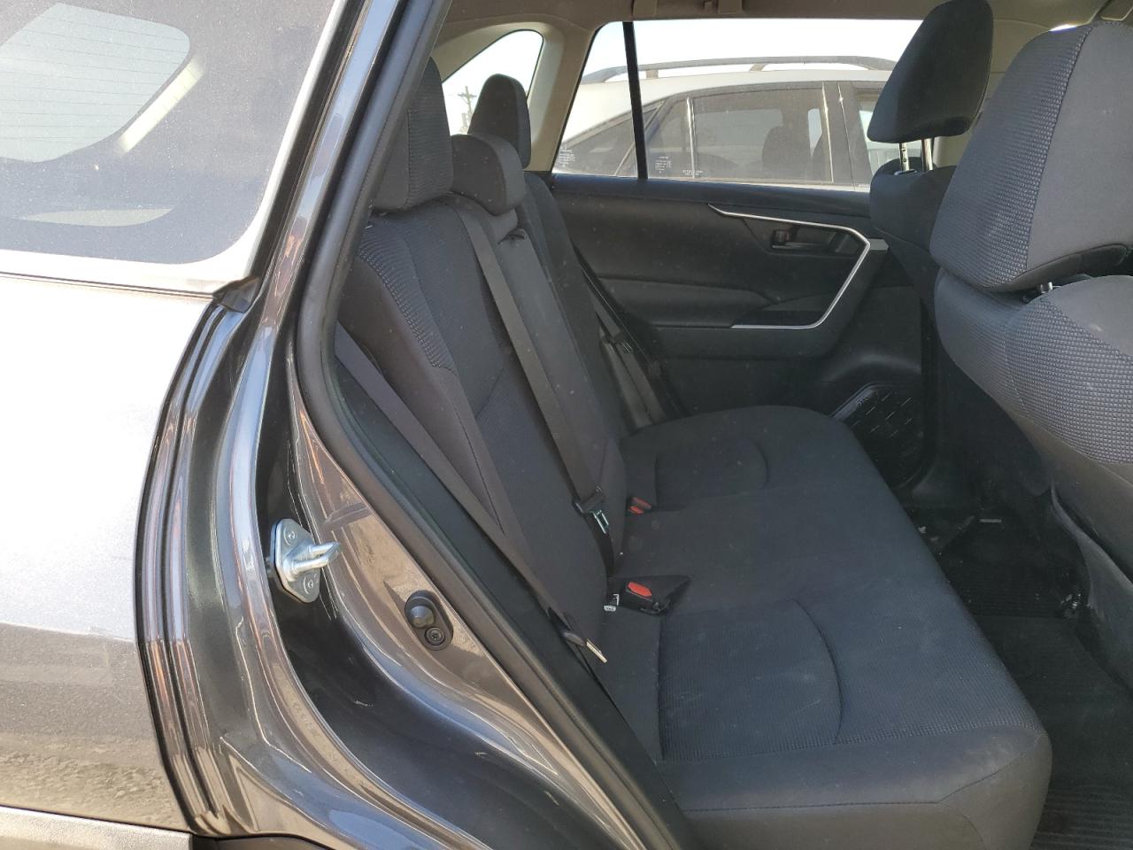 2020 Toyota RAV 4 - Image 11