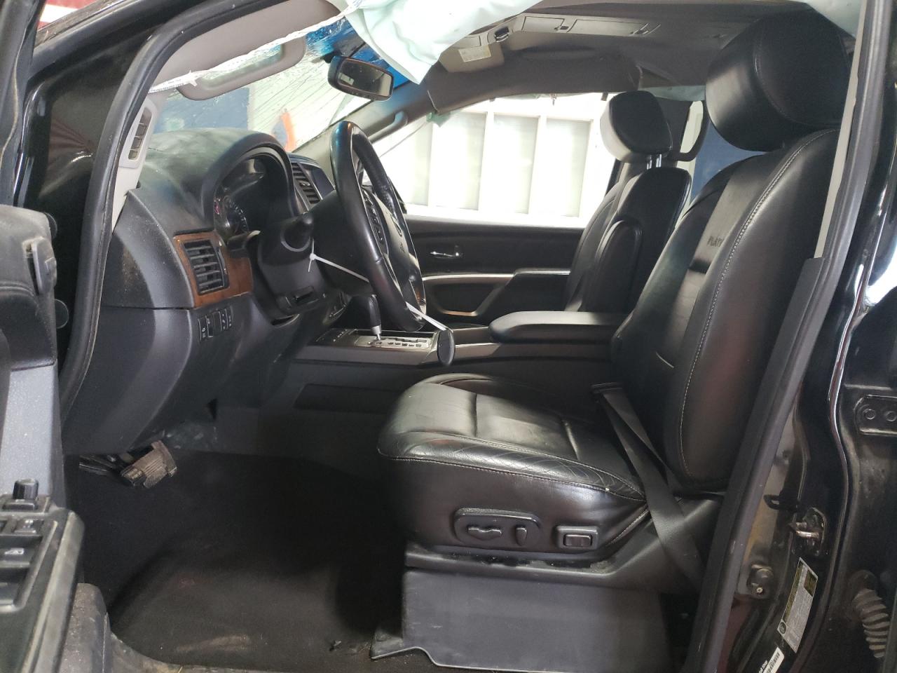2015 Nissan Armada - Image 7