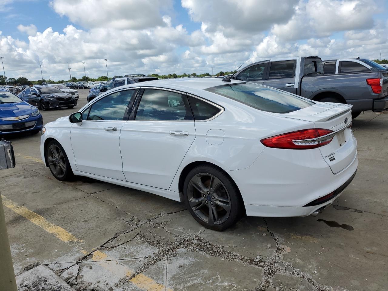 3FA6P0VP1HR243992 2017 FORD FUSION - Image 2