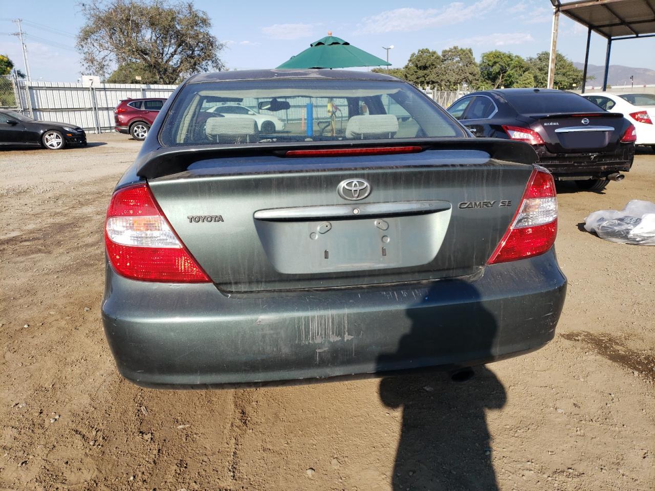 2003 Toyota Camry Le VIN: JTDBE32K130243685 Lot: 74290844