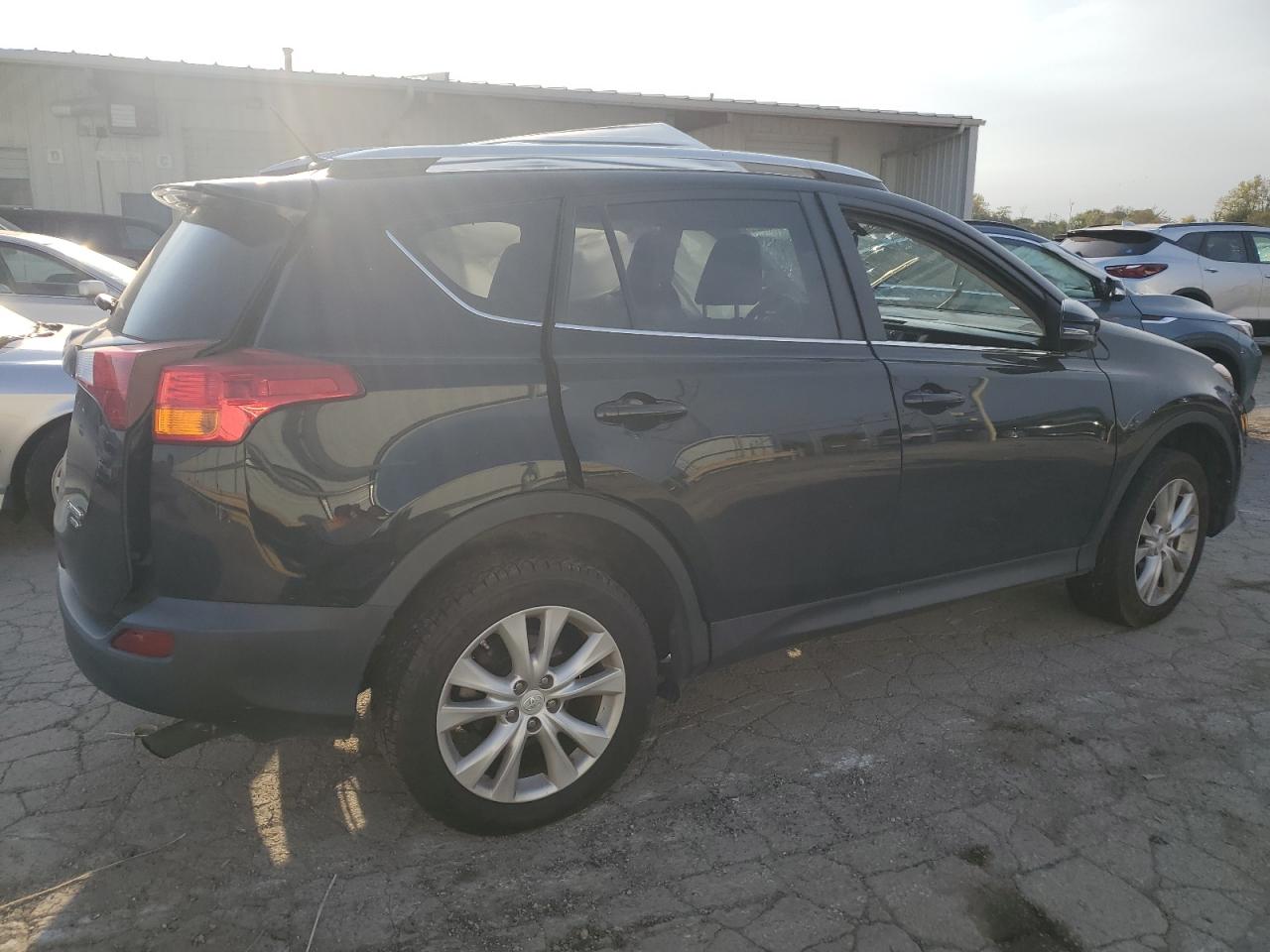 2015 Toyota RAV 4 - Image 3
