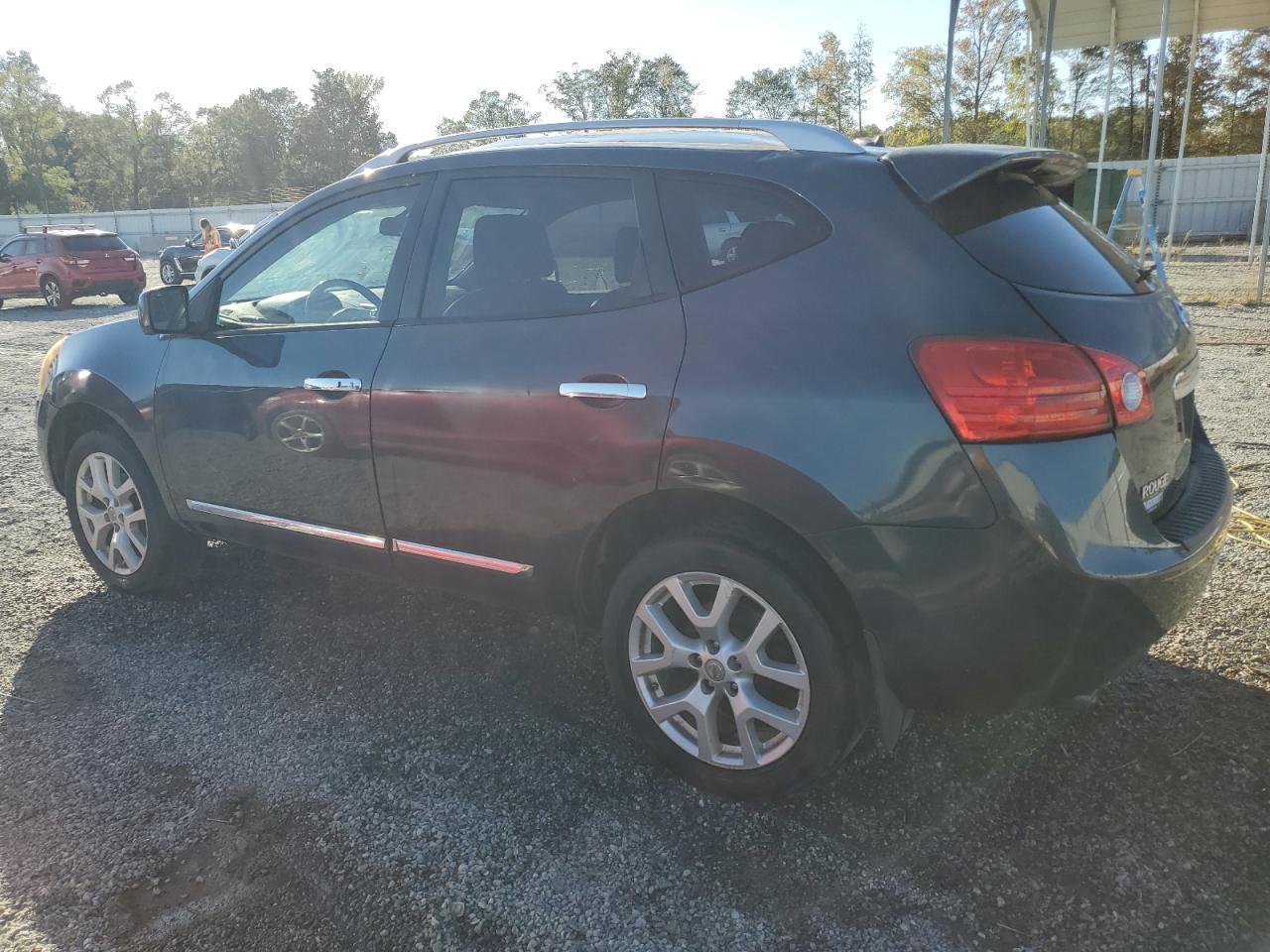 2013 Nissan Rogue - Image 2