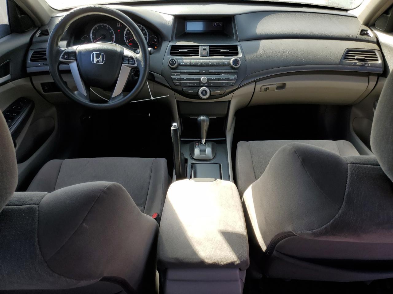 2009 Honda Accord - Image 8