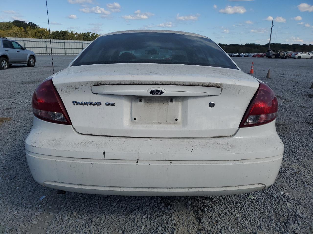 2007 Ford Taurus Se VIN: 1FAFP53U97A186102 Lot: 75850054