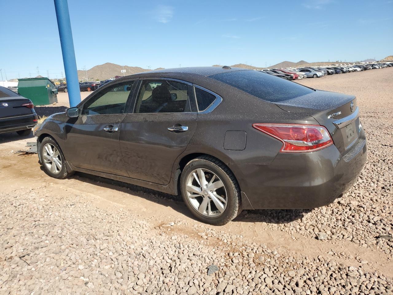 2013 Nissan Altima - Image 2