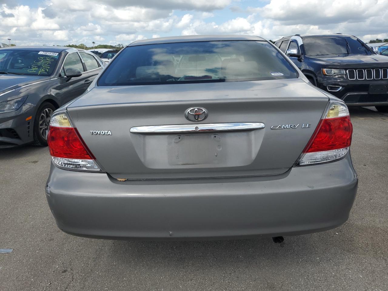 2005 Toyota Camry Le VIN: 4T1BE32K55U580593 Lot: 75166554