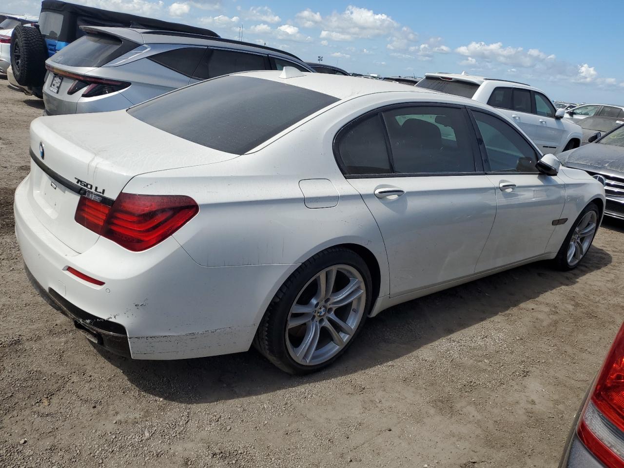 VIN WBAYF8C5XFD654560 2015 BMW 7 SERIES no.3