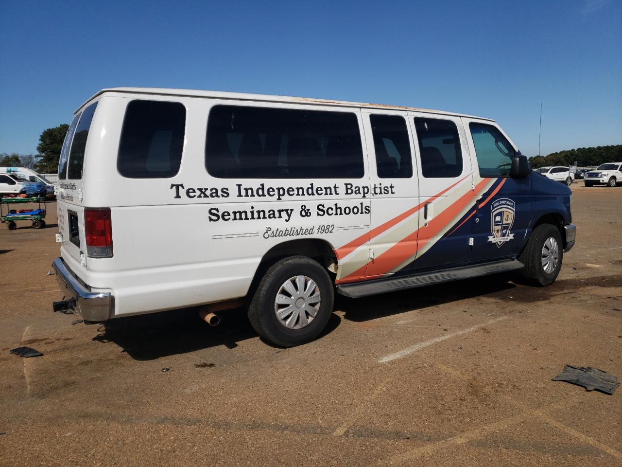 2008 Ford Econoline - Image 3