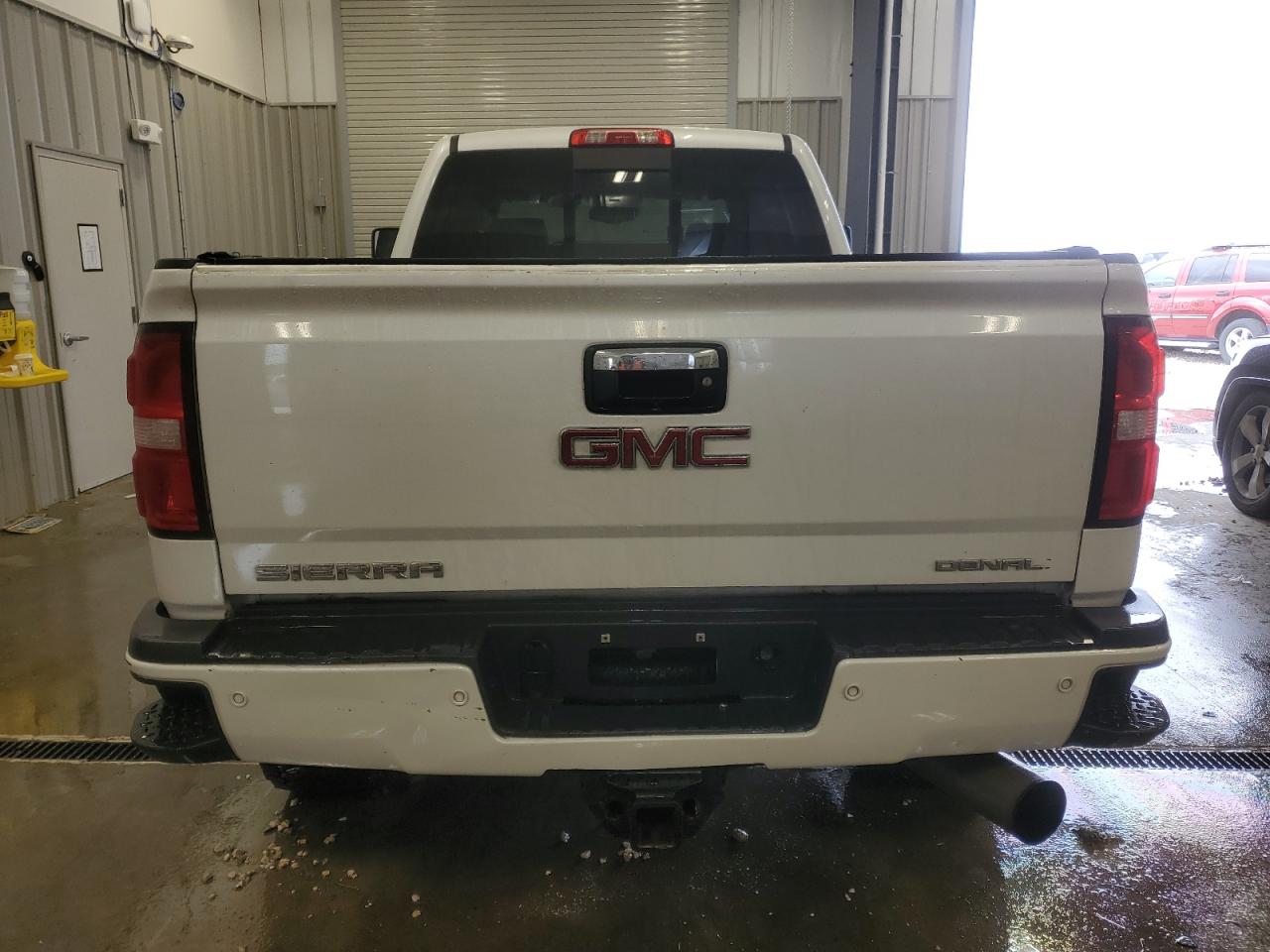 2018 GMC Sierra - Image 6