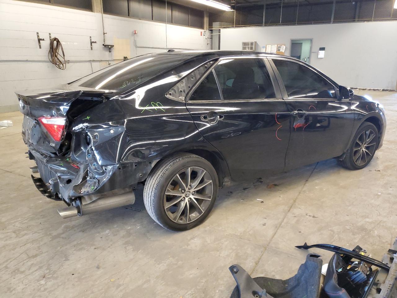 2016 Toyota Camry - Image 3