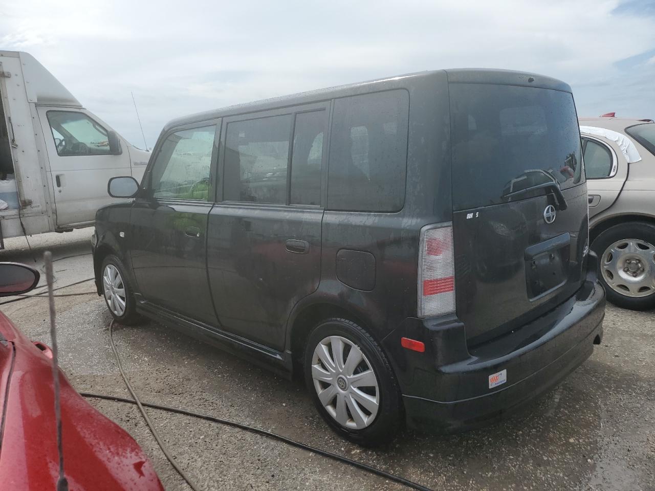 2005 Scion xB - Image 2