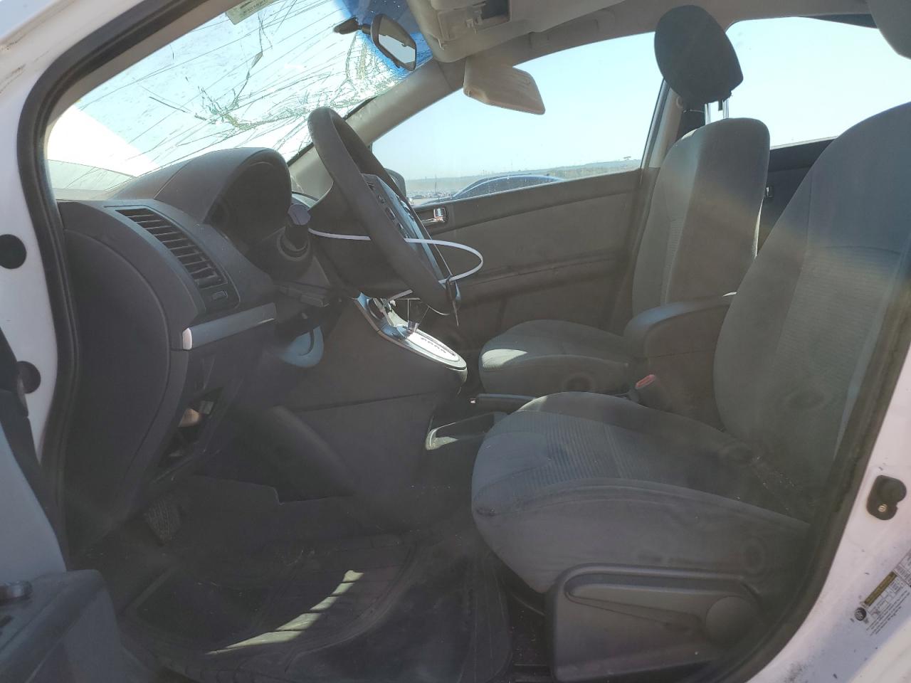 2010 Nissan Sentra - Image 7