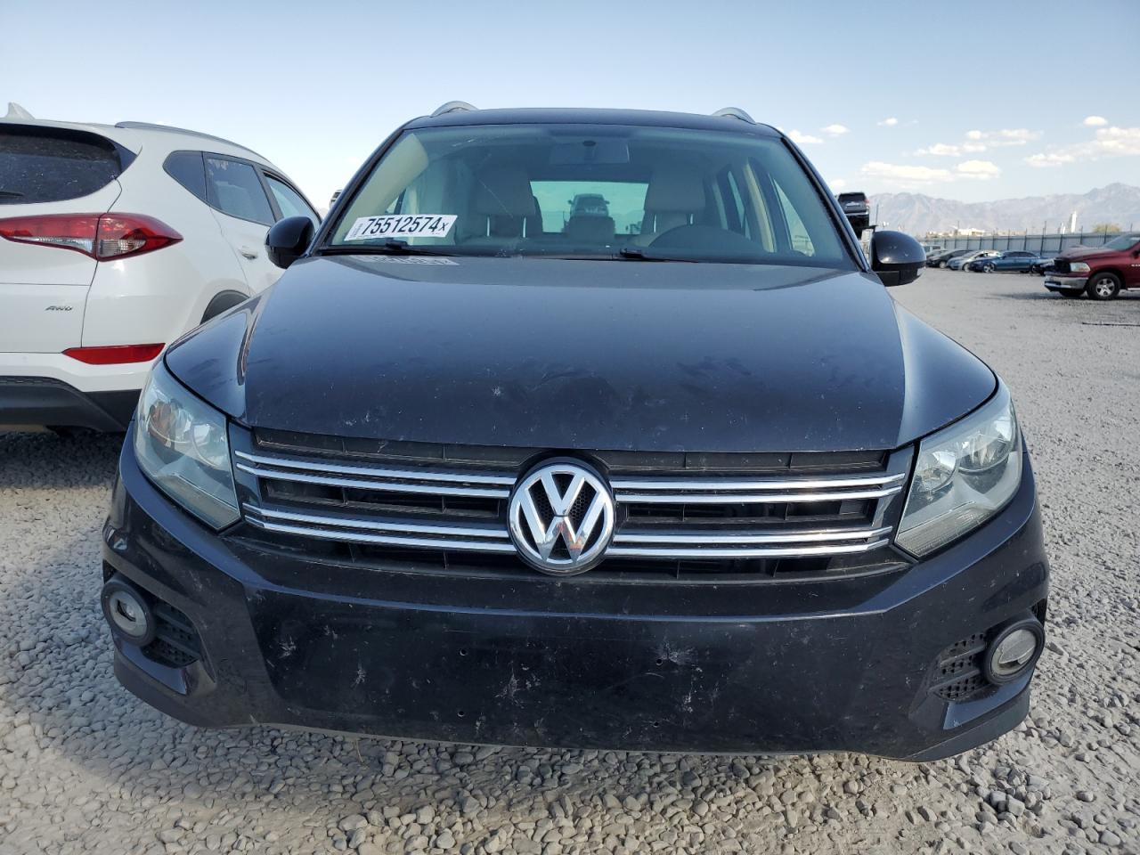 WVGBV3AX4EW561647 2014 Volkswagen Tiguan S