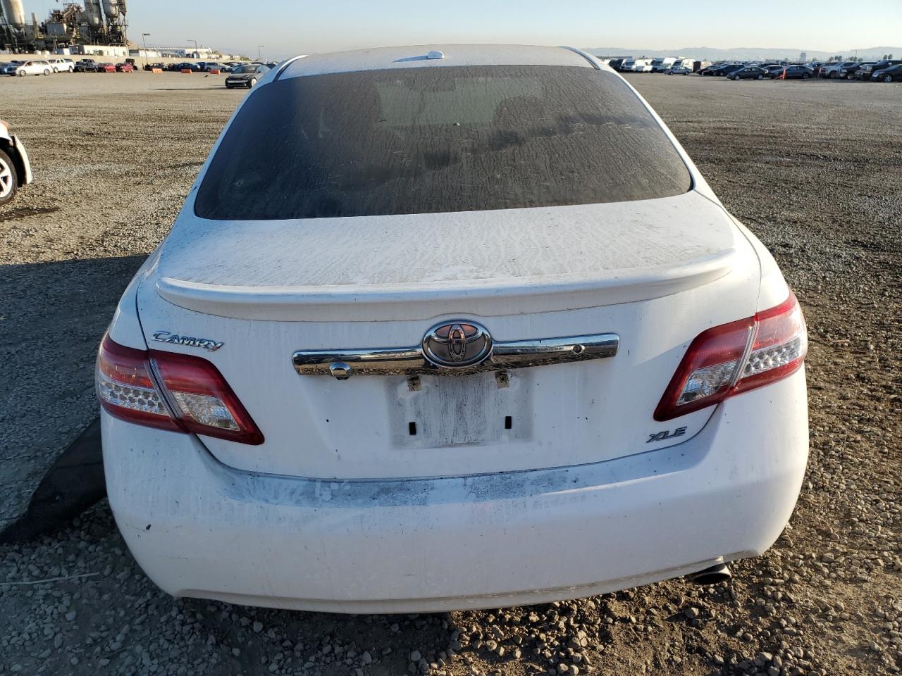 4T1BK3EK0BU618571 2011 Toyota Camry Se