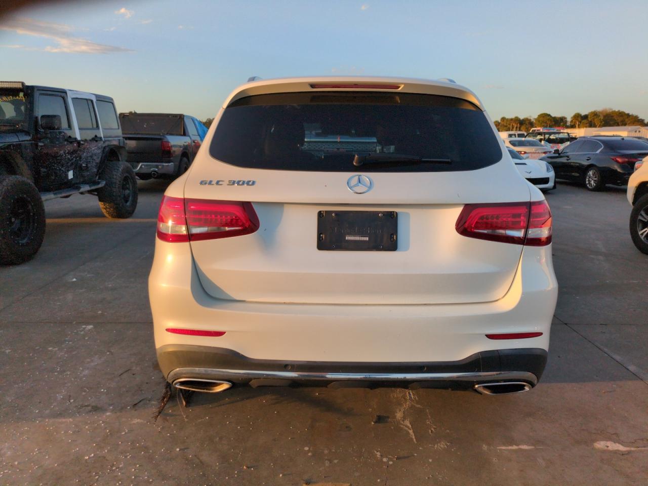 2016 Mercedes-Benz Glc 300 VIN: WDC0G4JB3GF062917 Lot: 75075254