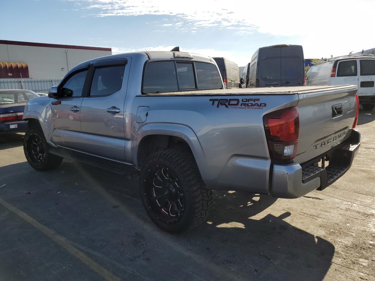 2019 Toyota Tacoma - Image 2