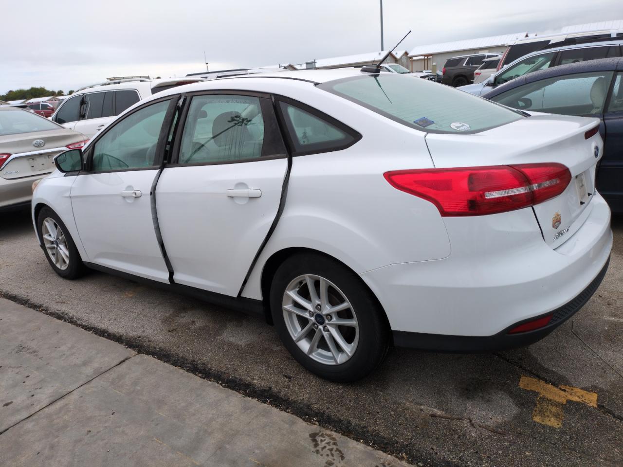 1FADP3F26HL202252 2017 FORD FOCUS - Image 2