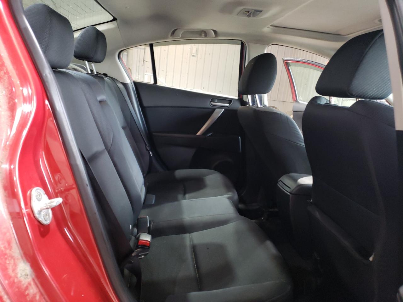 2010 Mazda 3 - Image 10