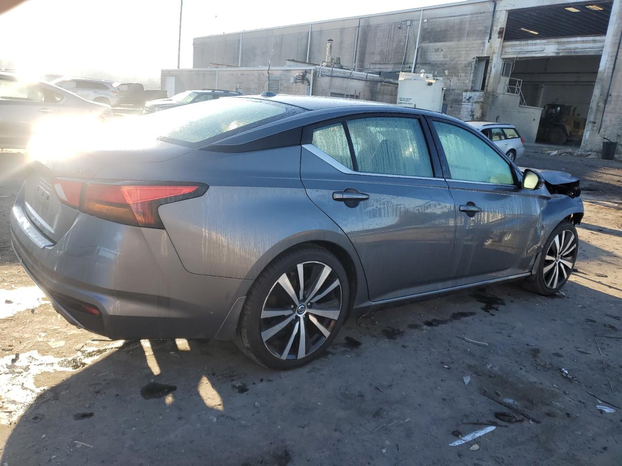 2019 Nissan Altima - Image 3