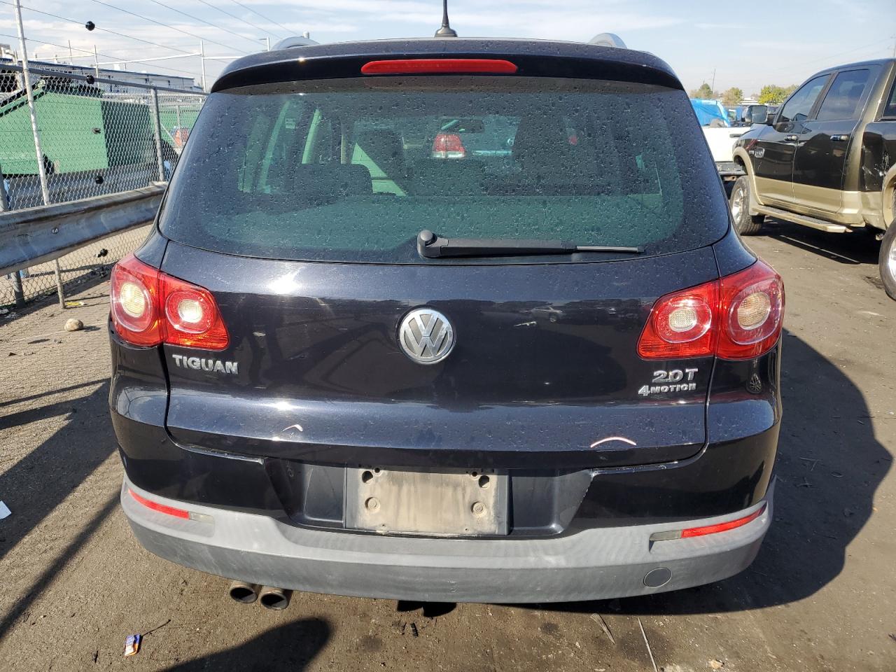 2011 Volkswagen Tiguan S VIN: WVGBV7AX2BW509923 Lot: 75463704