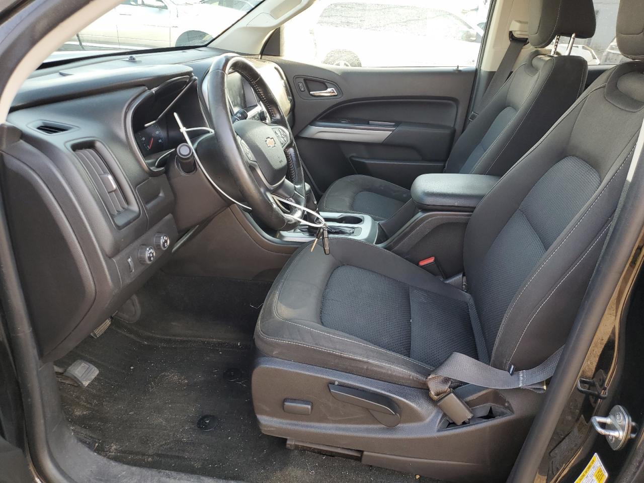 2015 Chevrolet Colorado - Image 7