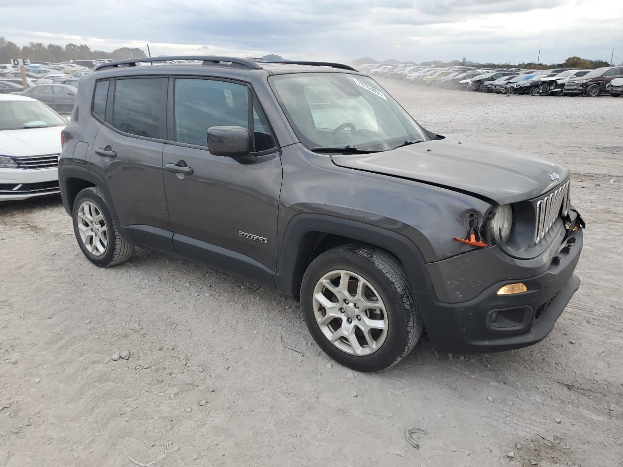 2018 Jeep Renegade - Image 4