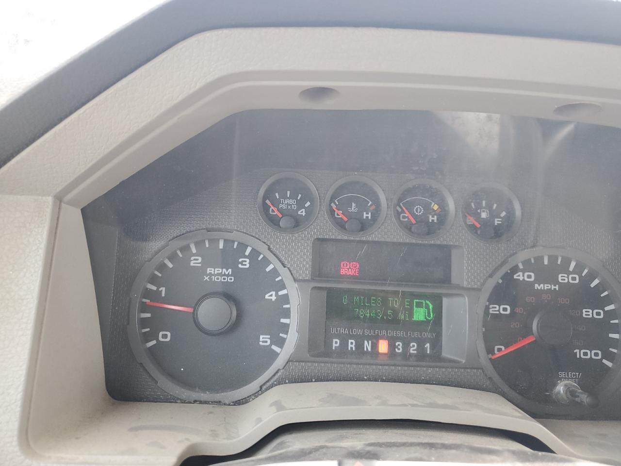 2009 Ford F550 - Image 8