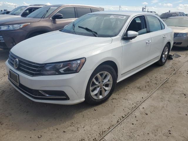 2017 Volkswagen Passat S