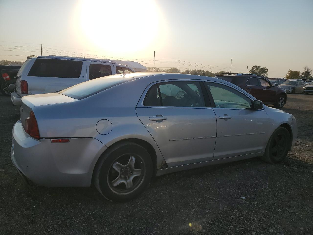 1G1ZB5EB4AF288136 2010 Chevrolet Malibu Ls