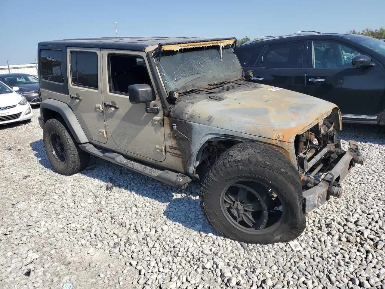 VIN 1C4BJWDG9GL318255 2016 JEEP WRANGLER no.4