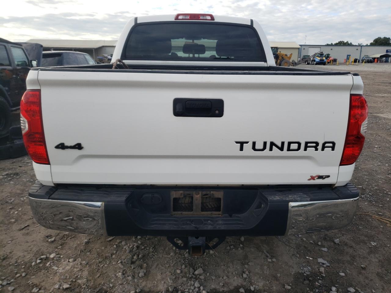 2017 Toyota Tundra Crewmax Sr5 VIN: 5TFDW5F16HX609447 Lot: 74027734