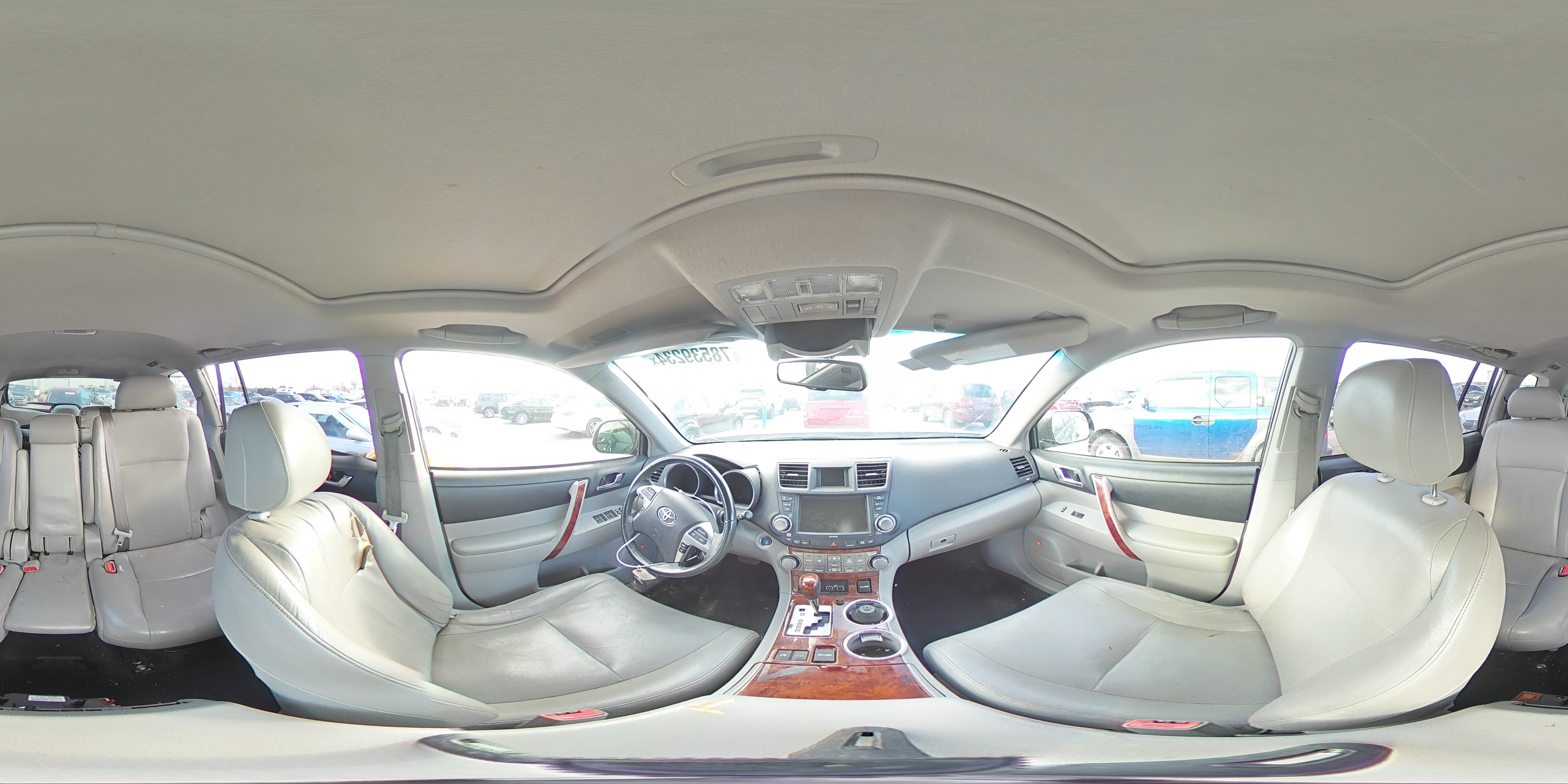 2012 Toyota Highlander - Image 14