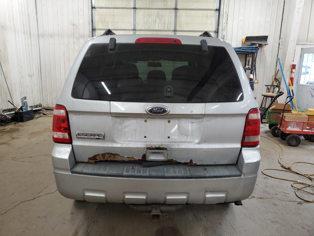 1FMCU0D70AKA63254 2010 Ford Escape Xlt