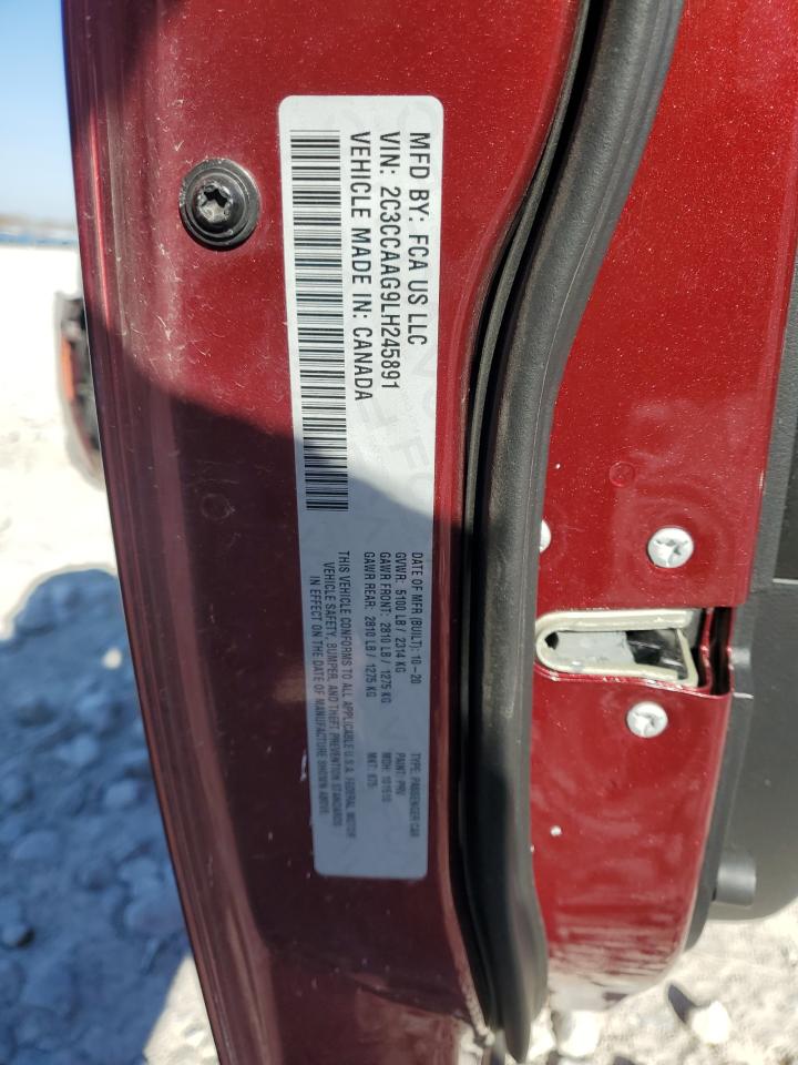 2020 Chrysler 300 - Image 13
