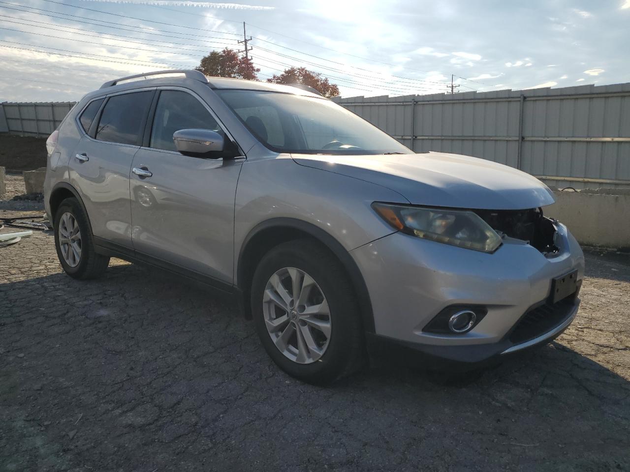 2014 Nissan Rogue - Image 4