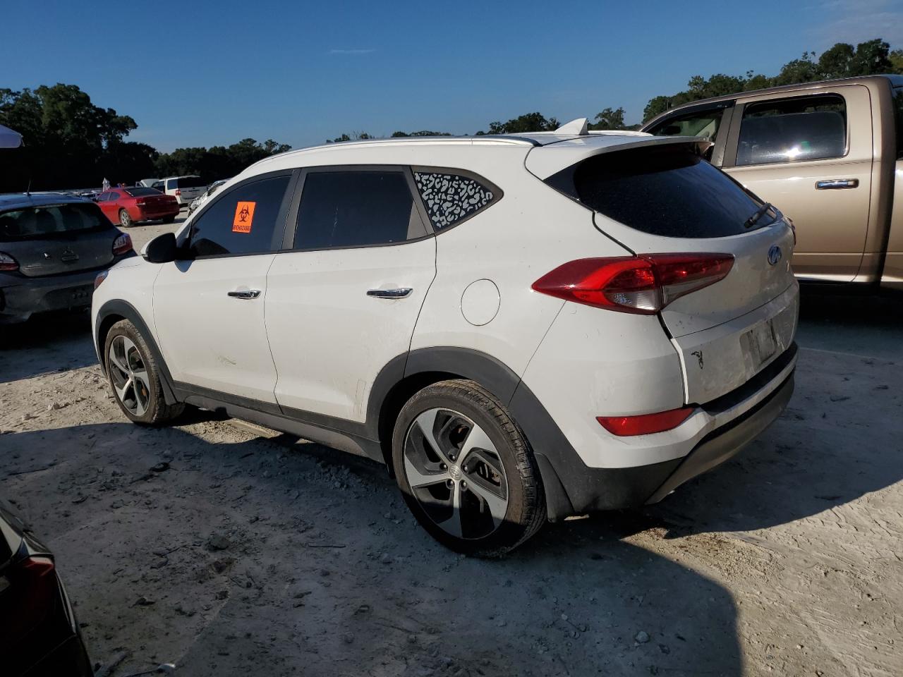 KM8J33A28GU216397 2016 HYUNDAI TUCSON - Image 2