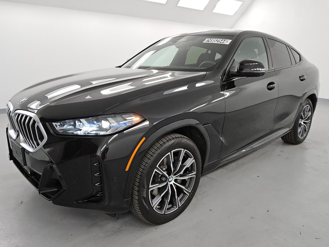 5UX33EX04R9V73367 2024 BMW X6 - Image 1