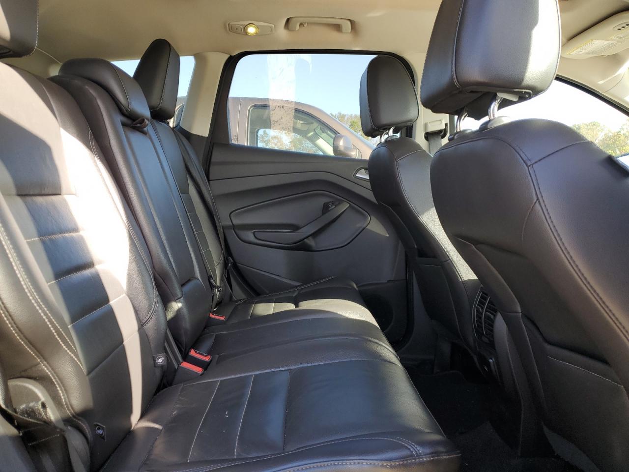 2016 Ford Escape - Image 11