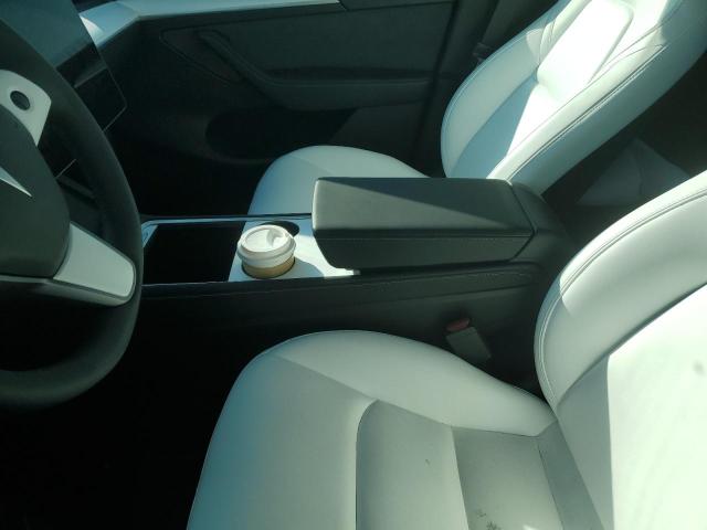  TESLA MODEL Y 2024 Silver