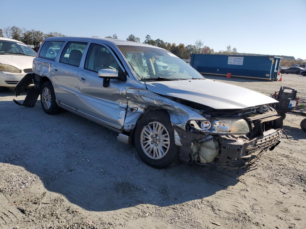 2005 Volvo V70 - Image 4