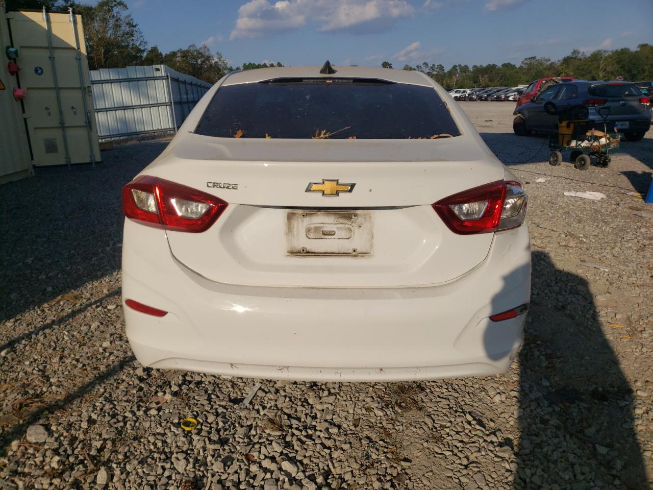 2018 Chevrolet Cruze - Image 6