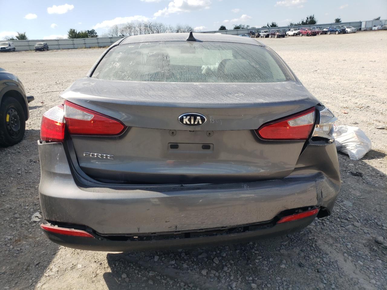 VIN KNAFX4A61G5479684 2016 KIA FORTE no.6