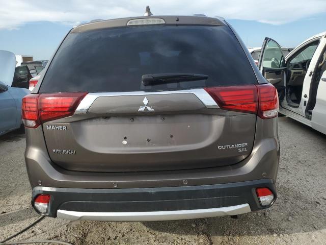  MITSUBISHI OUTLANDER 2017 Сірий