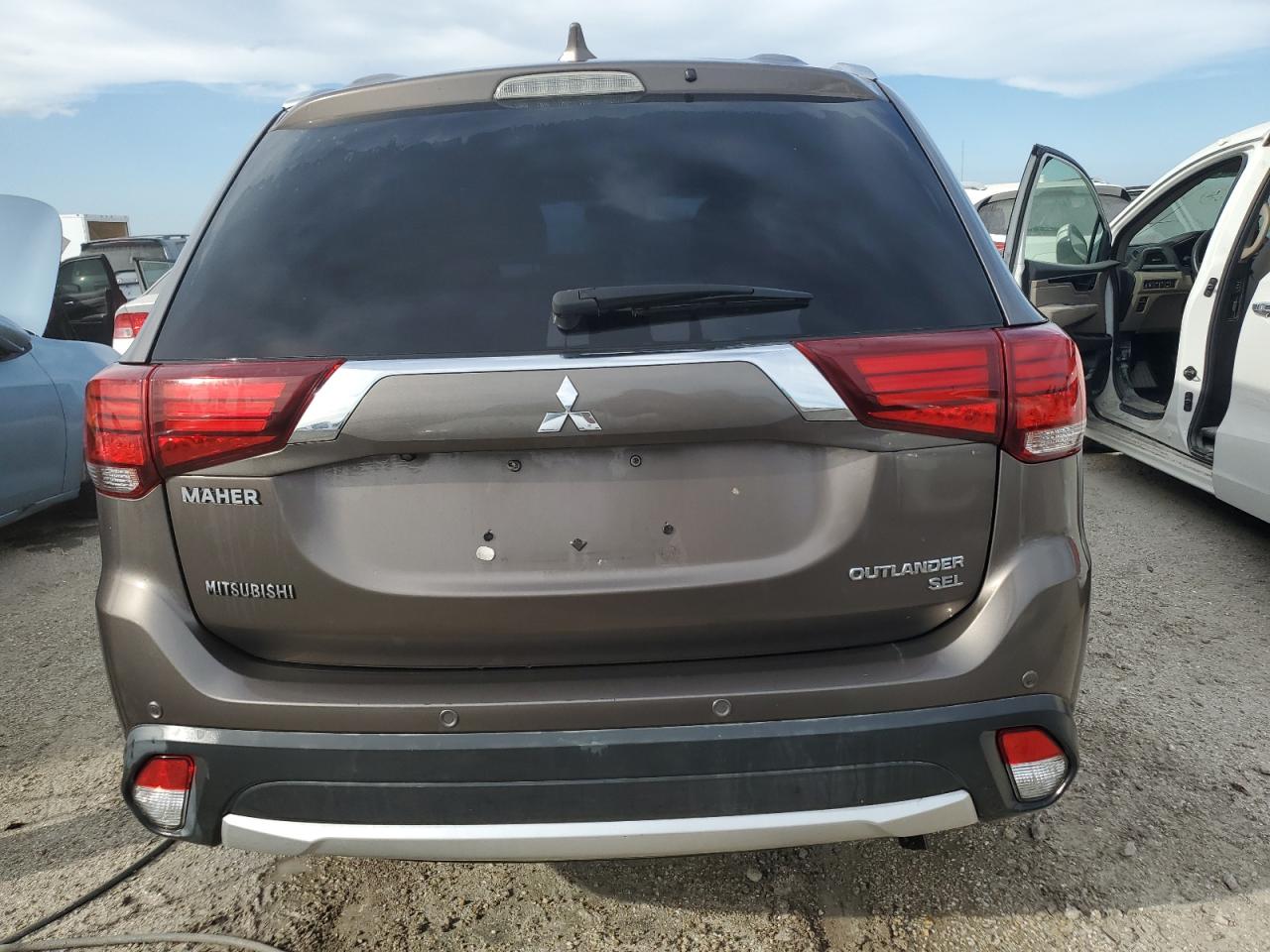 2017 Mitsubishi Outlander Se VIN: JA4AD3A38HZ038130 Lot: 75248864