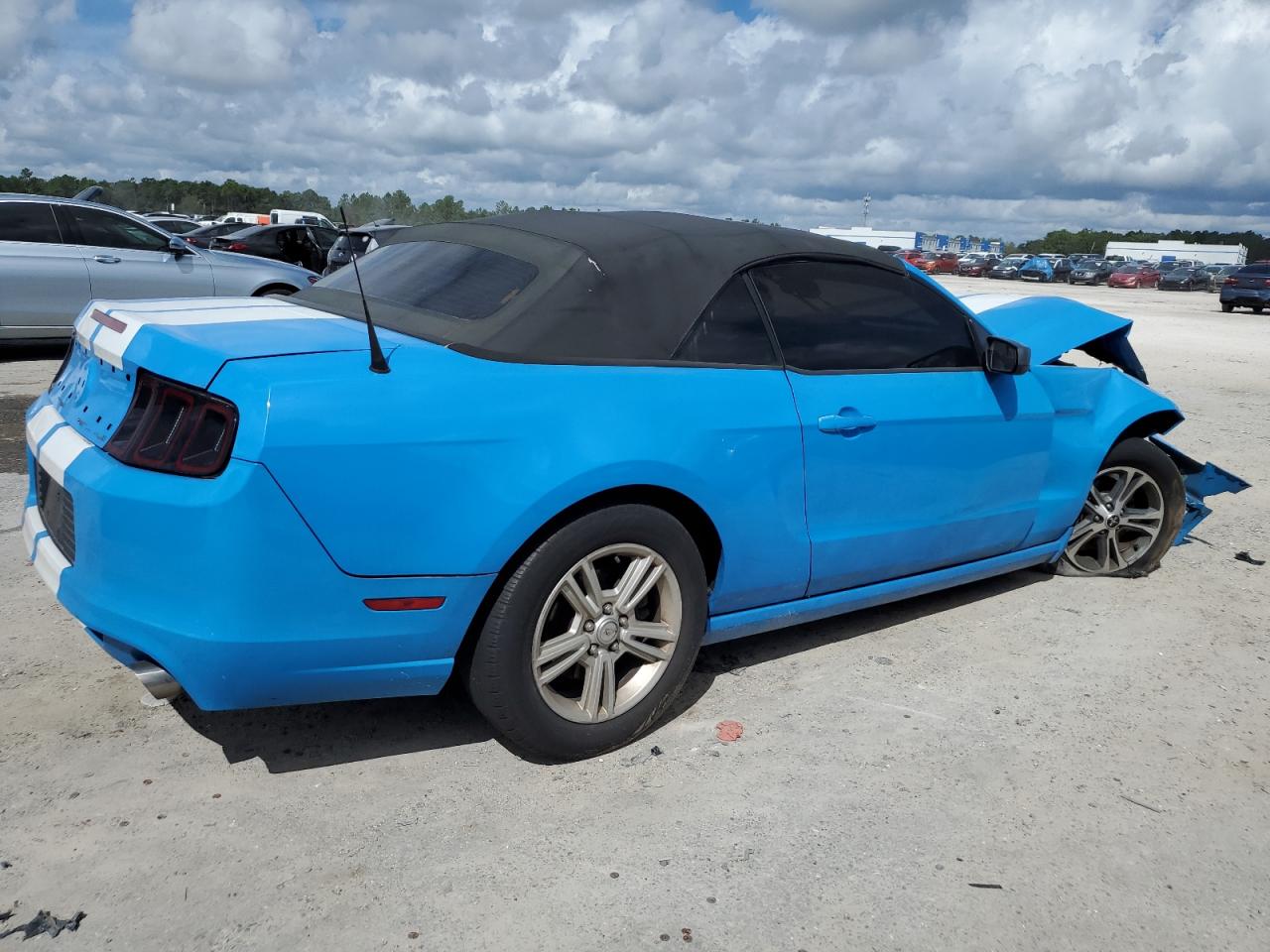 2014 Ford Mustang - Image 3