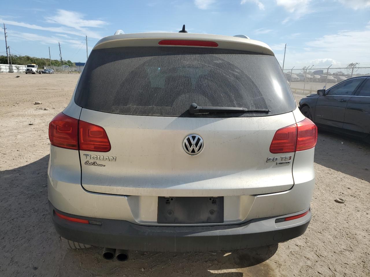 WVGBV7AX1FW607542 2015 Volkswagen Tiguan S