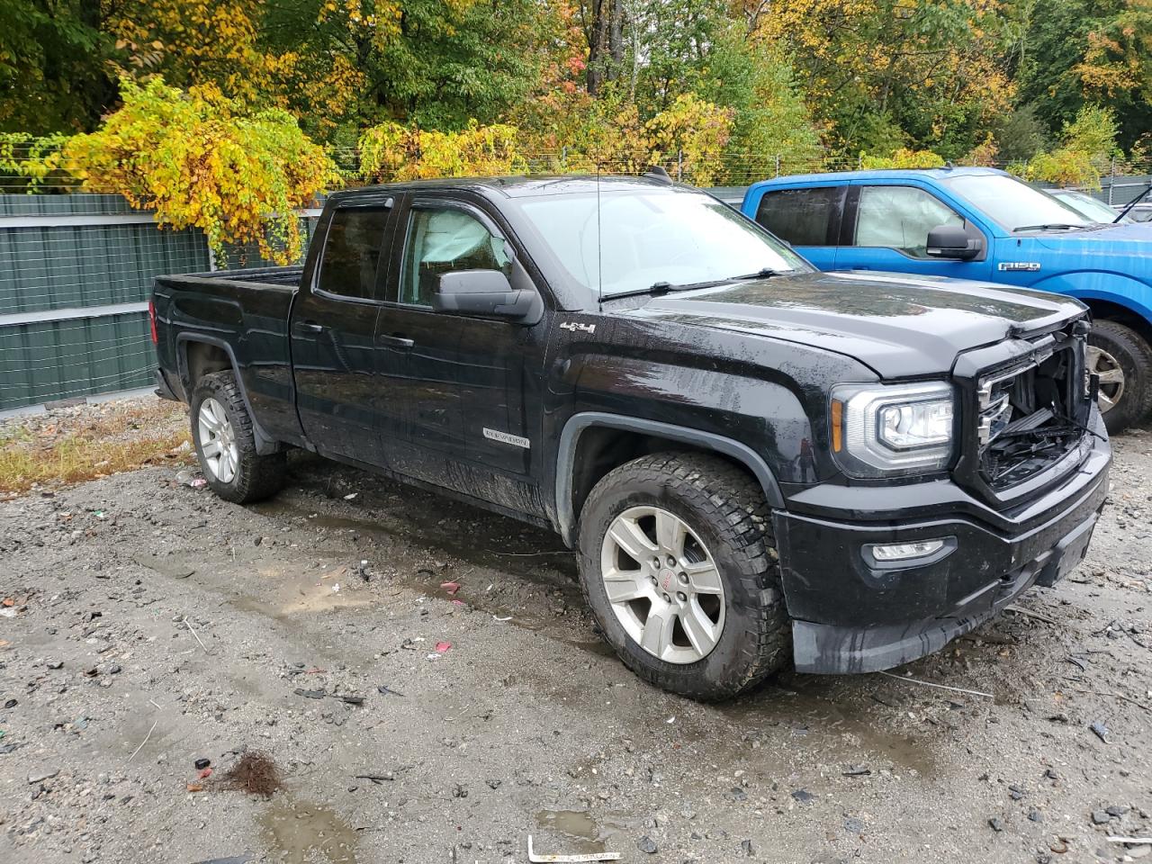 2018 GMC Sierra - Image 4