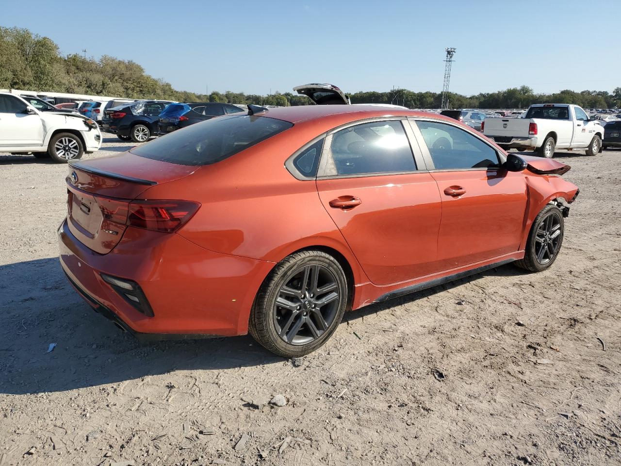 2021 Kia Forte - Image 3