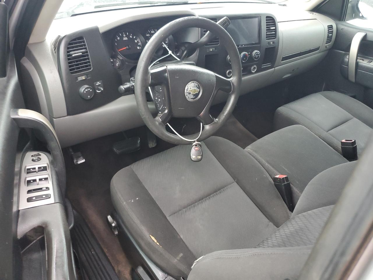 2011 Chevrolet Silverado - Image 8