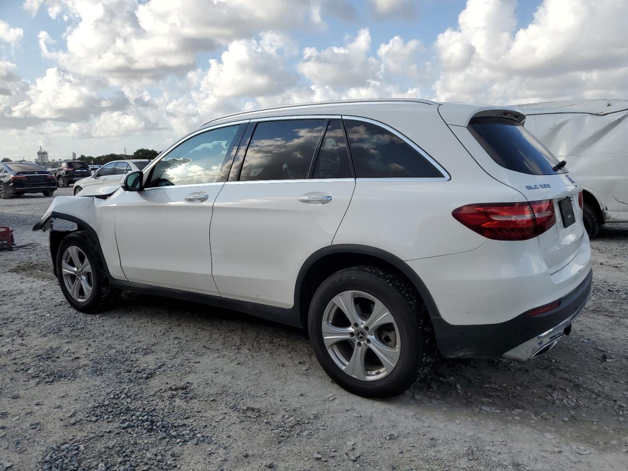2018 Mercedes-Benz GLC - Image 2